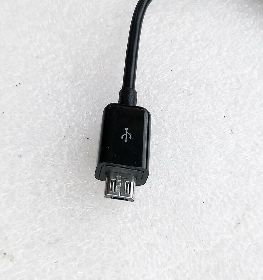 30Pin Female To Micro USB Male Data Sync Charging Adapter Cable for IPhone 4 4S - Image 4 of 4