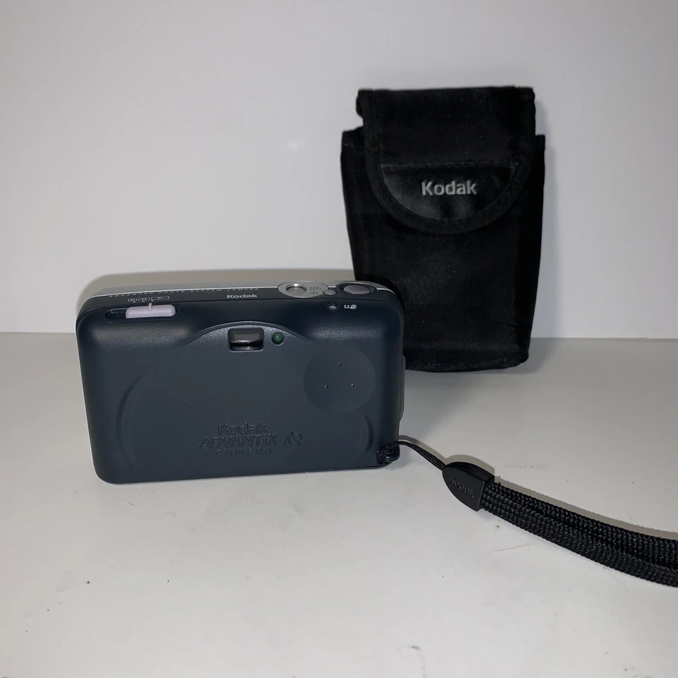 Cámara fotográfica compacta Kodak Advantix F320 APS buen estado con estuche Foto 2 de 4