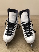 Size 8 medium Riedell Ice Figure skates Women s Ladies Onyx Quest blades YGT
