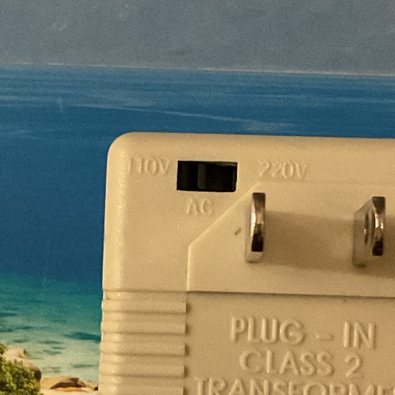 Power2000 UNIVERSAL 110/220V AC-AC ADAPTOR XP444-AC/U 12V AC 750mA Tested