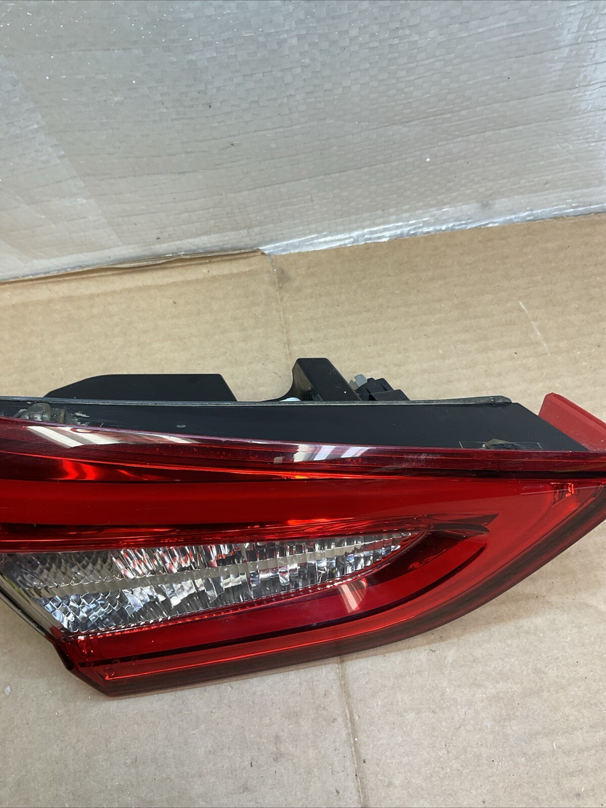 MASERATI QUATTROPORTE REAR LEFT SIDE INNER TAILLIGHT LIGHT LAMP OEM 2014-2020