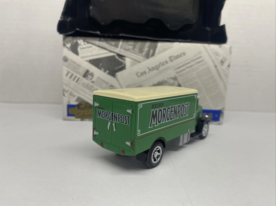 Matchbox Collectibles Power of the Press YPP03 1932 Mercedes-Benz L5 Berliner Mo - Image 4 of 4