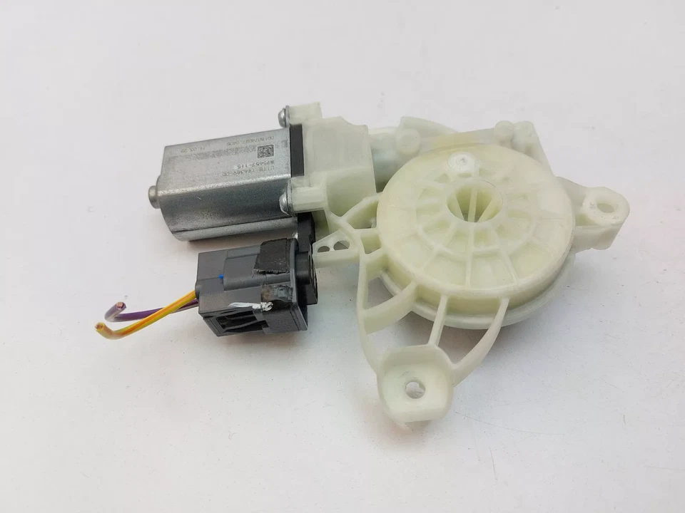 FORD PUMA WINDOW REGULATOR MOTOR FRONT RIGHT DRIVER SIDE 2022 L1TB-14A389-DD - Image 3 of 4