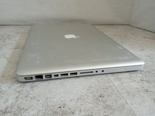 Apple MacBook Pro 15" A1286 2010 Intel Core i5 2.4GHz * PARTS * READ -RR - Picture 3 of 7