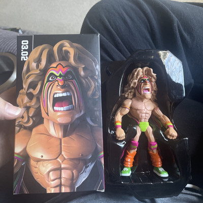 WWE Ultimate Warrior Ultimate Edition Figure - Amazon Exclusive -