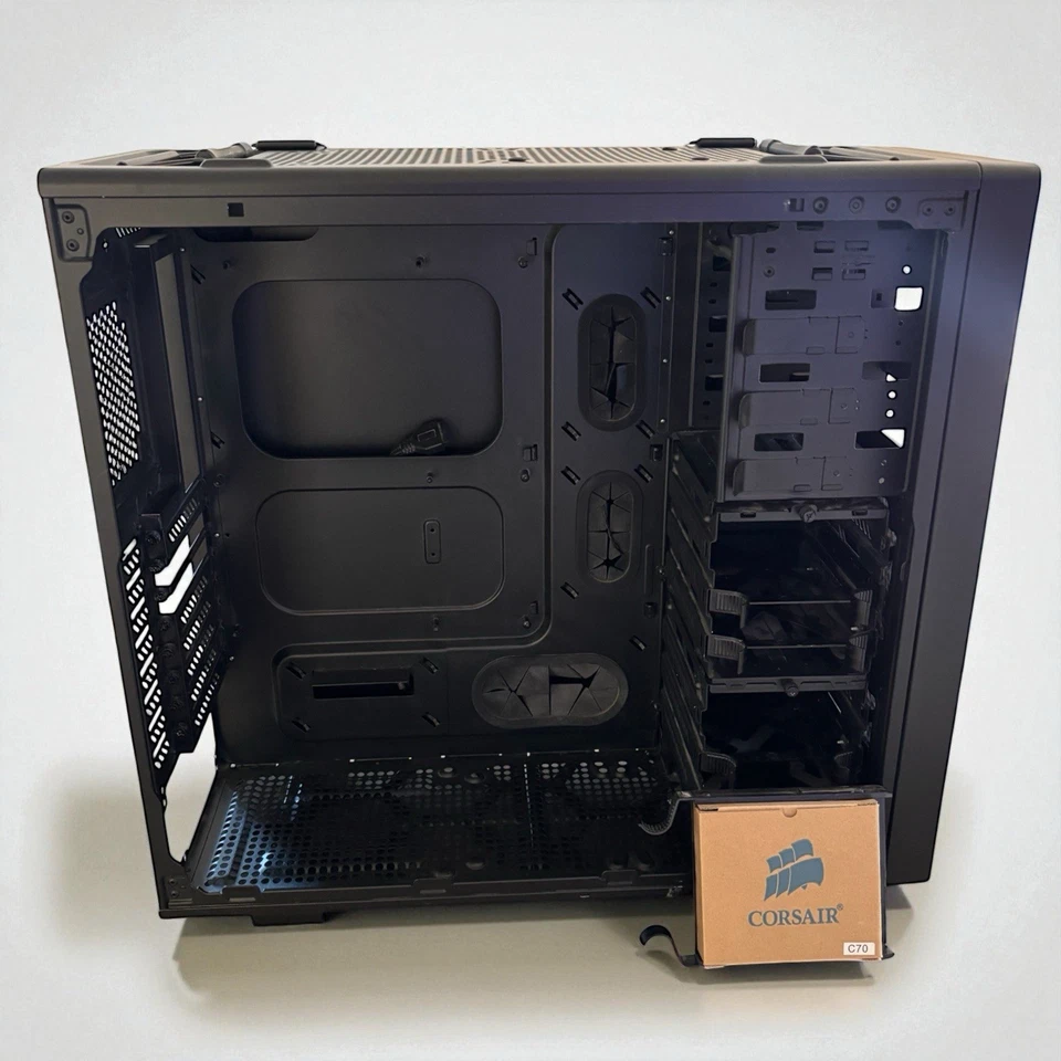 Corsair Vengeance C70 Mid-Tower Gaming Case Gunmetal Black - Image 3 of 4