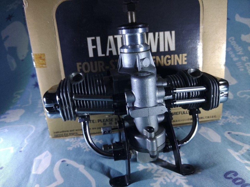 Saito FA-60T Twin-Cylinder RC Engine 4-Stroke Glow Engine Almost Unused ...