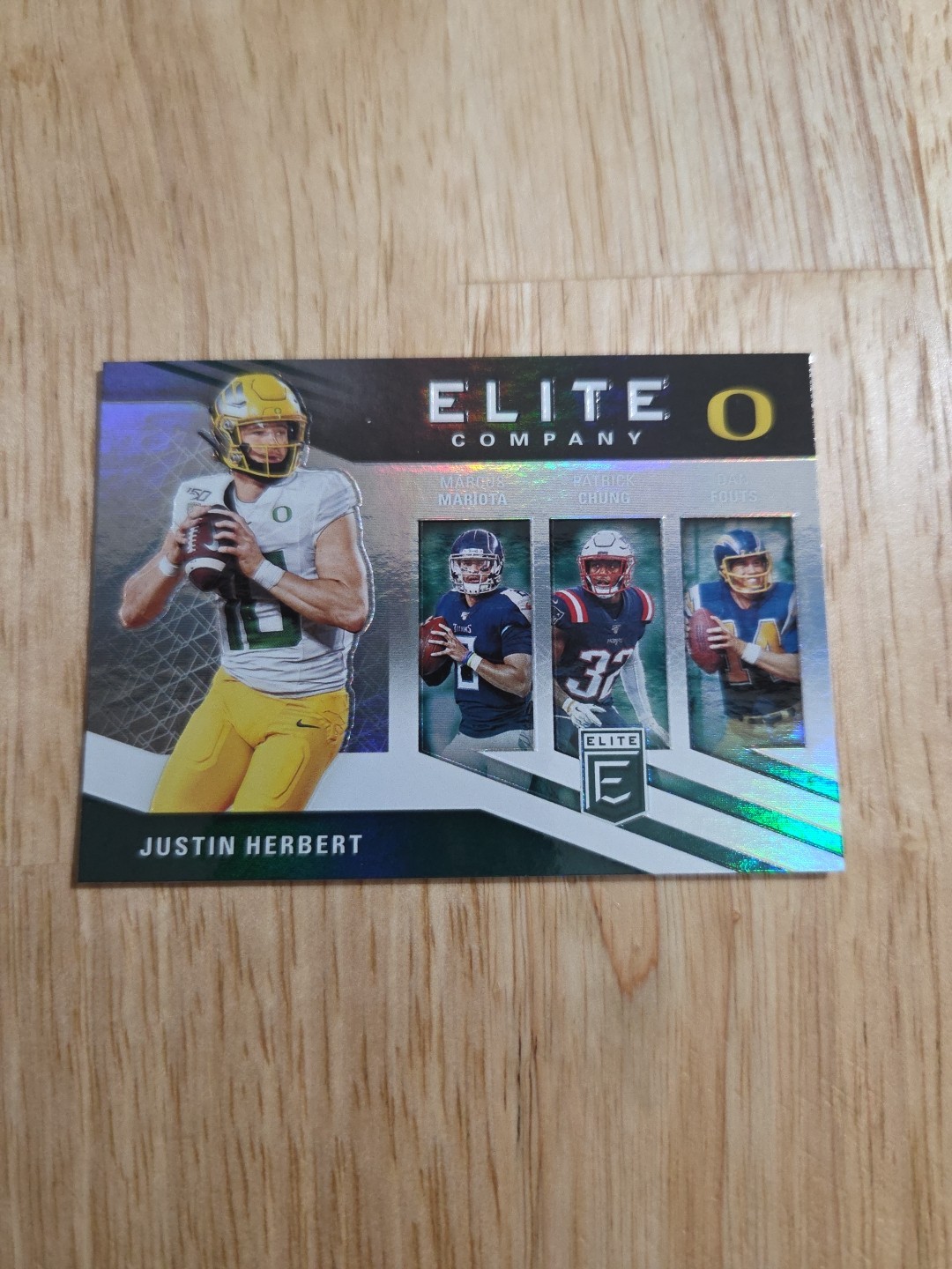 2020 Donruss Elite JUSTIN HERBERT Mariota Chung Elite Company #4 Rookie Oregon