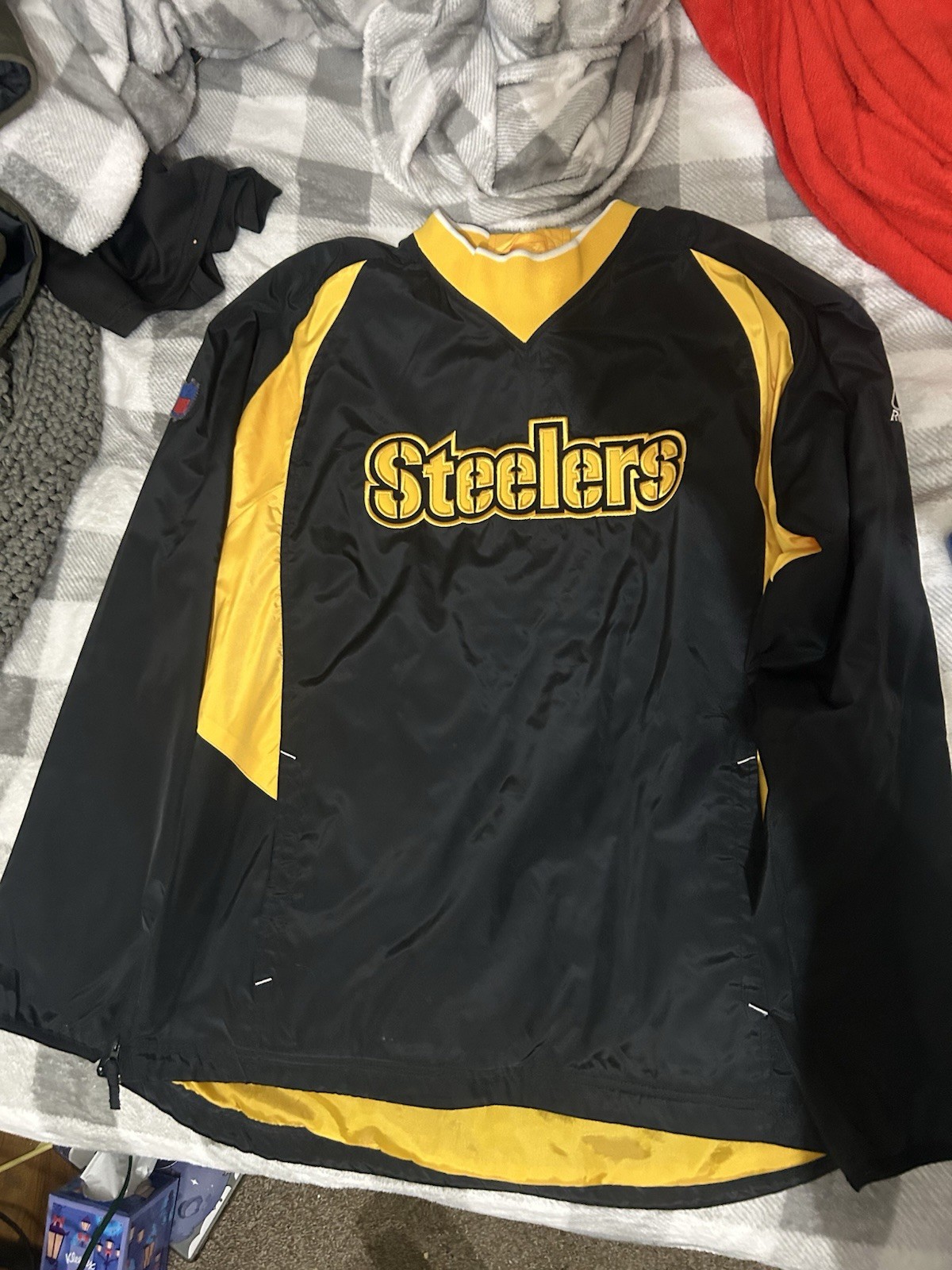 Reebok Pittsburgh Steelers pull over jacket /wind breaker size medium men’s