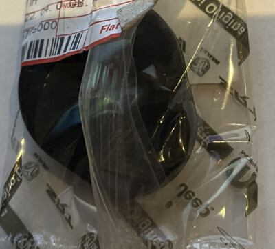 Fiat Tipo MK2 Rear panel grommet 2016 - on Genuine 52205077 | eBay 