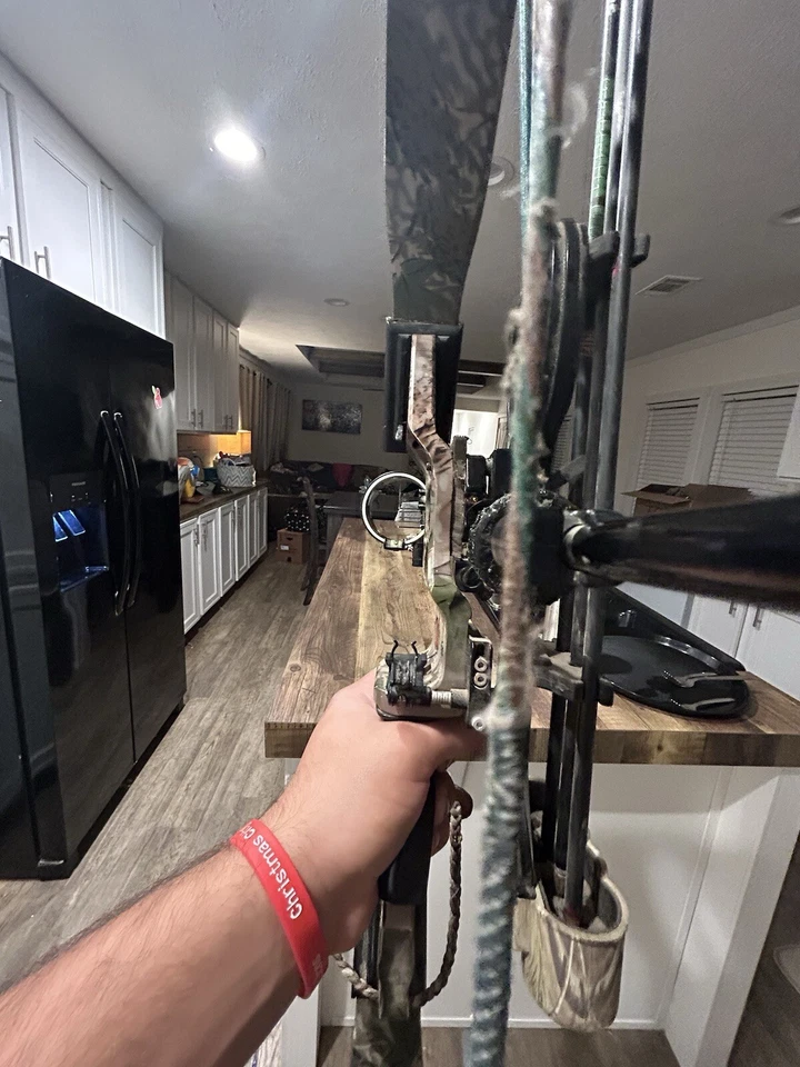 Arco composto PSE Stingray - Imagem 2 de 4