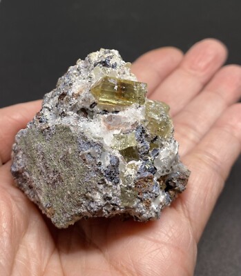 Yellow Apatite Crystals From Mexico 101g Beautiful!! Reiki Aura Feng Shui