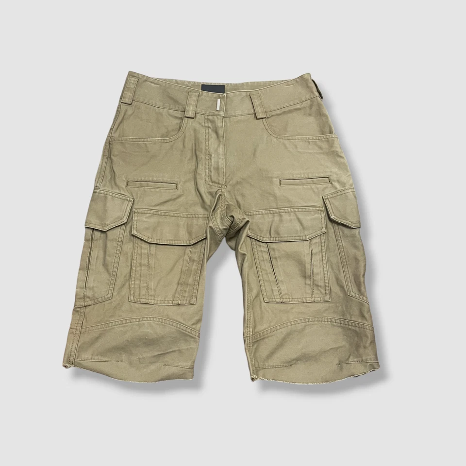 Bermudas para mujer Givenchy verde estilo cargo talla 36