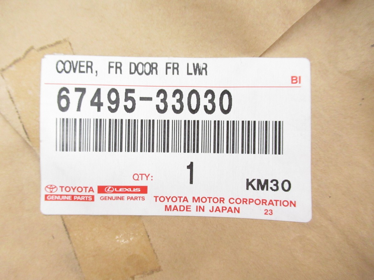 Genuine OEM Lexus 67495-33030 Passenger Front Door Corner Molding