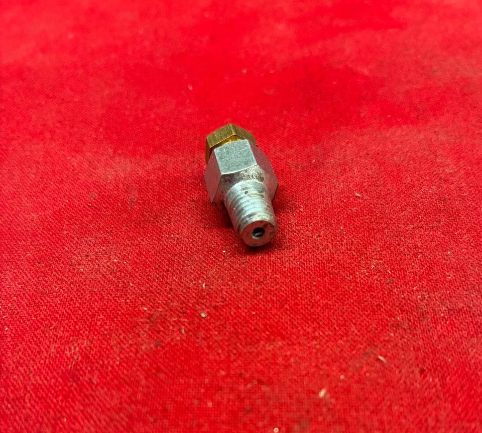 UNBRANDED 1/4" COMPRESSION NUT TUBE CONNECTORS 330059 (LOT OF 6) - Image 3 of 4