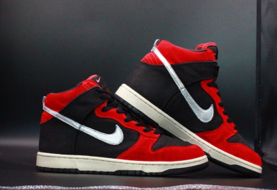 100% Authentic RARE Vintage 2011 Nike Dunk High ''Deadpool'' Spider Man Marvel