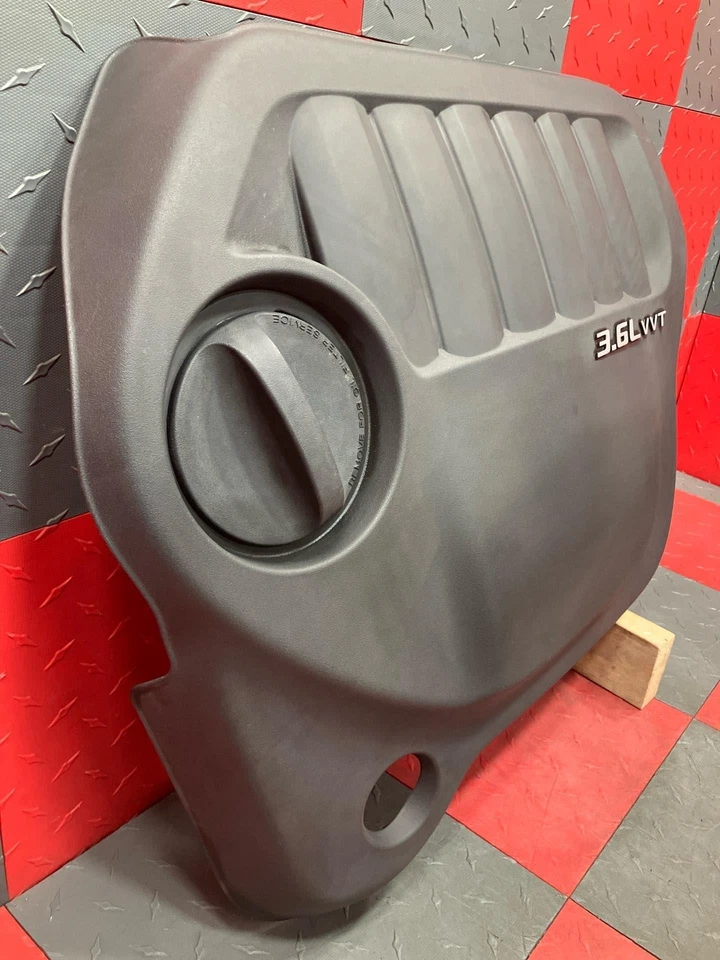 Dodge Avenger 2011-2014 3,6 motor belleza apariencia cubierta OEM# 4627726AA Foto 3 de 4