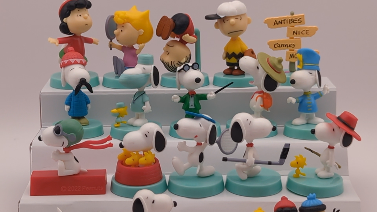 Peanuts Snoopy Mini Figure Choco Egg Full Complete Set of 18