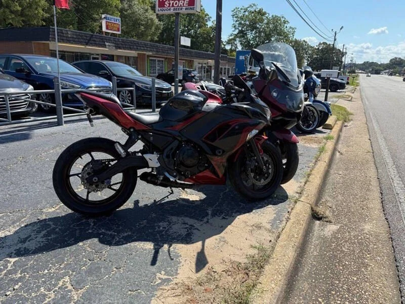 2021 Kawasaki Ninja - Image 3 of 4