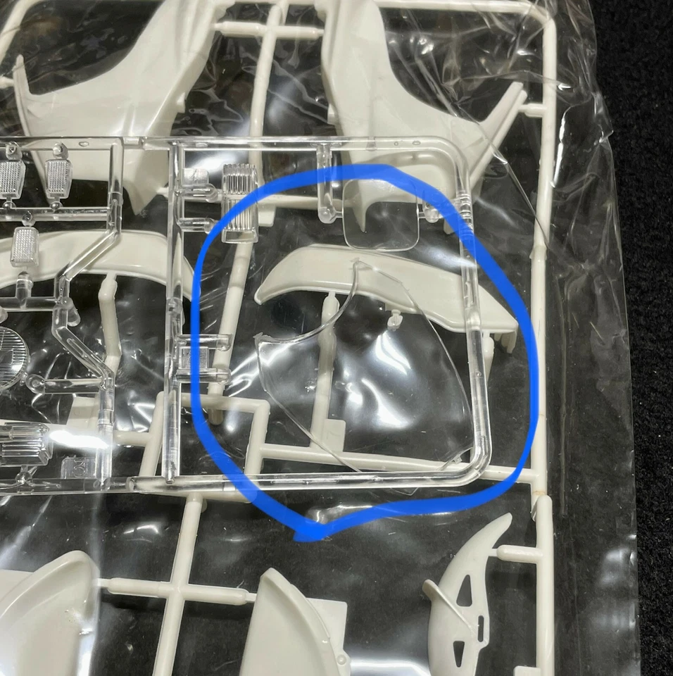 TAMIYA 1408 Kit scala 1/12 HONDA CB1100R (Vintage TAMIYA) - Immagine 4 di 4