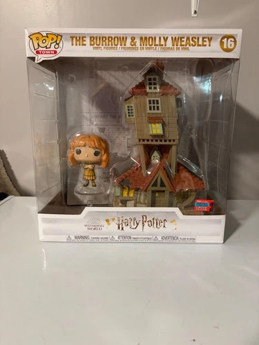 Funko Pop! Town The Burrow & Molly Weasley #16 NYCC 2020 Exclusive Harry Potter