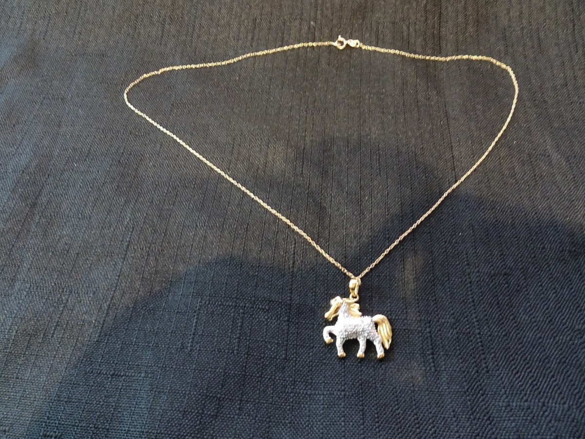 #499-STERLING SILVER HORSE PENDANT -CHAIN-DIAMONDS-DL--925