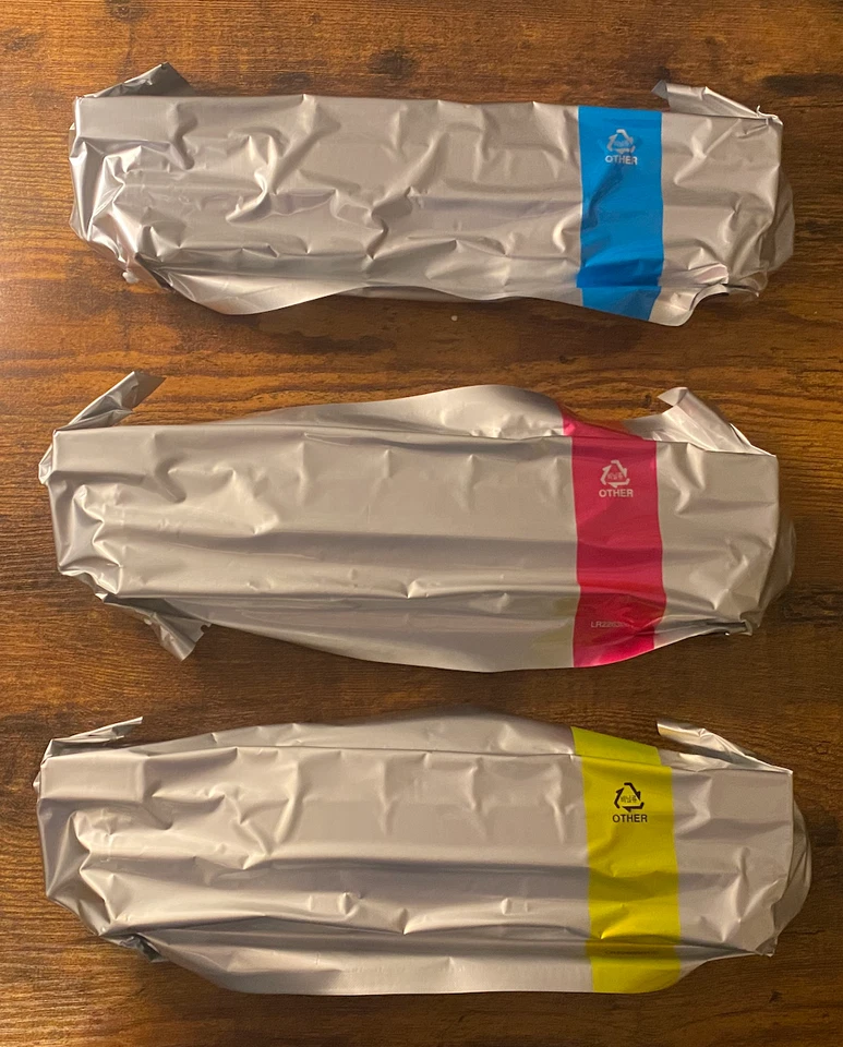 Brother TN2213PK Paquete de tres BOLSAS SELLADAS ESTÁNDAR (CIAN, MAGENTA, AMARILLO) Foto 3 de 4