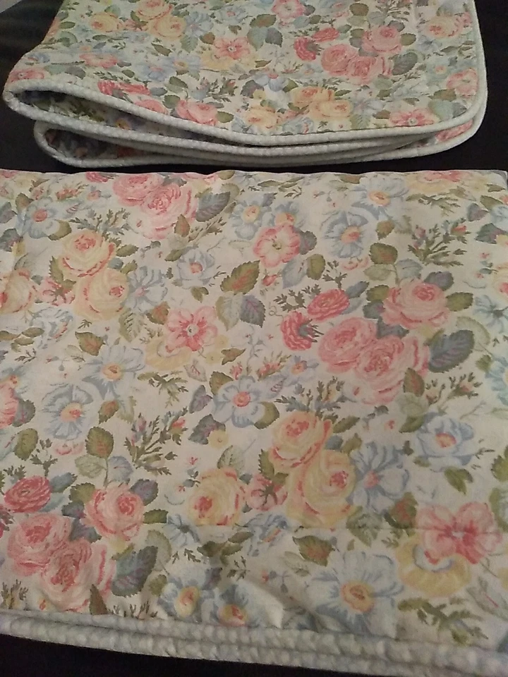 2 fundas de almohada florales Laura Ashley multicolor rosa amarillo rosas Foto 4 de 4