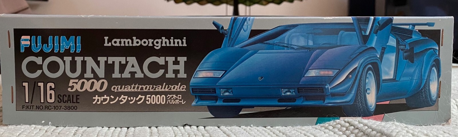 Fujimi Lamborghini Countach 5000 QV 1/16 scale Kit NO.RC-107-3800