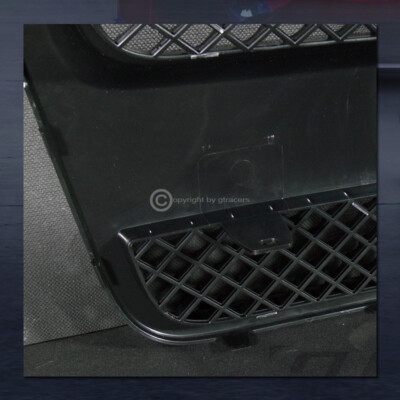 Just saw another Gen 2 Explorer with a BLACK GRILL??? | Ford Forum
