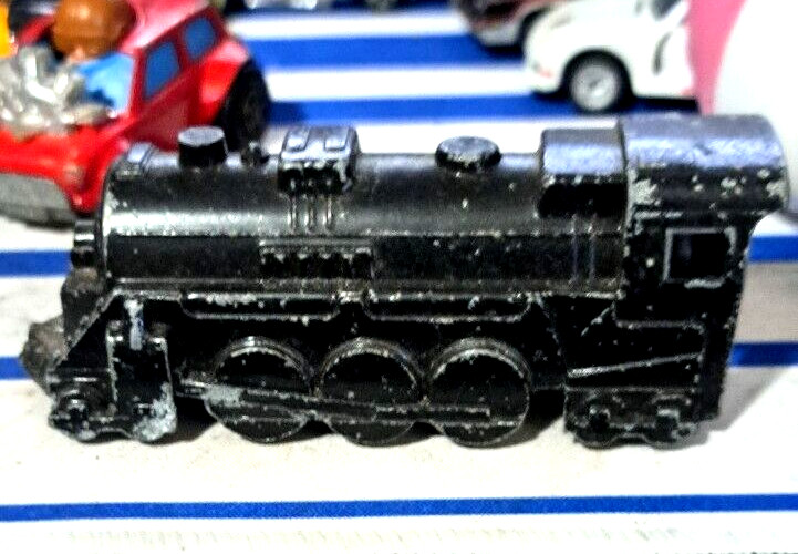 Vintage MIDGETOY Cast Aluminum Steam Locomotive TRAIN Engine Toy 3-3/4"