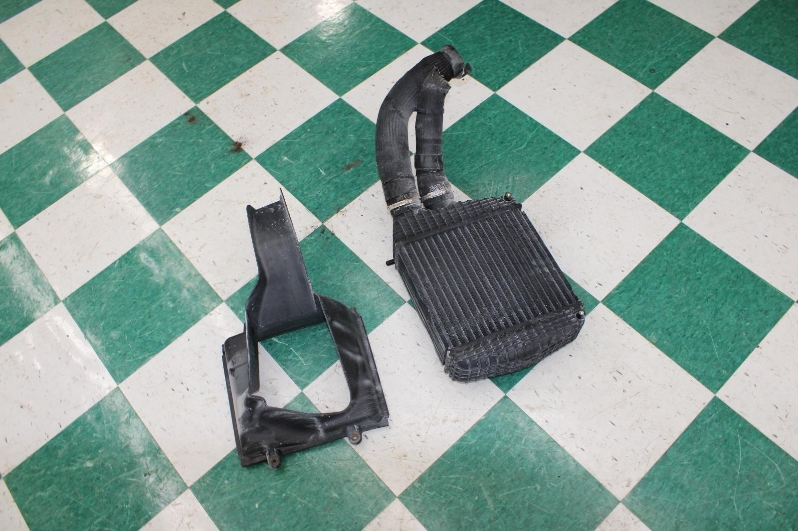 14-20 Ghibli 3.0L Twin Turbo Passenger RH Air Intake Cooler Intercooler OEM Duct