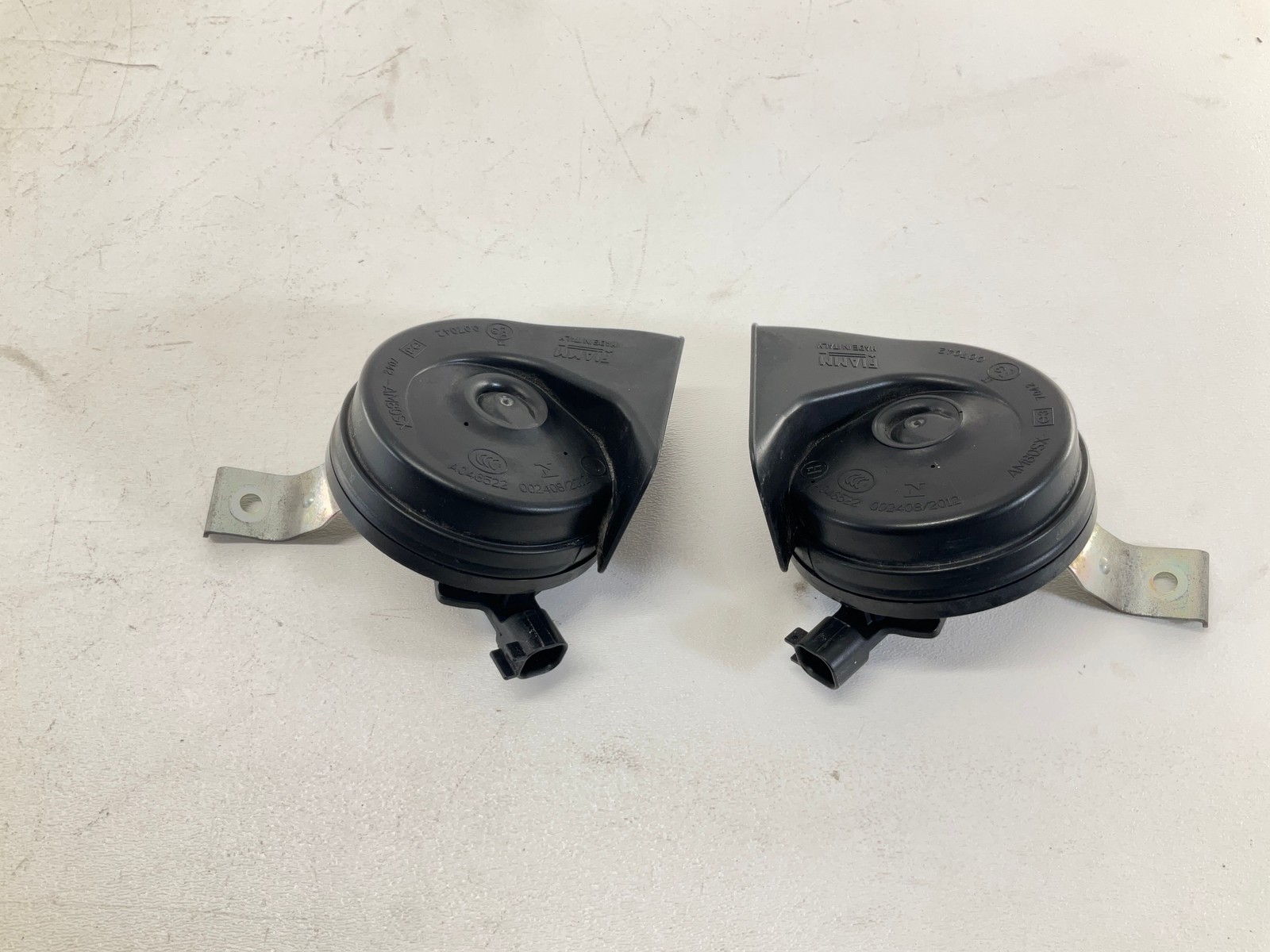 14-20 MASERATI Ghibli High & Low Note Signal Horn CM