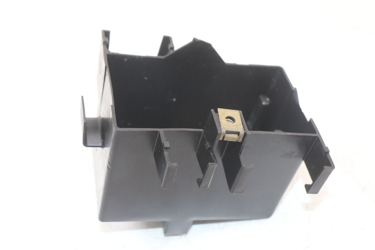 BATTERY TRAY - PEUGEOT LUDIX 50 (2005 - 2007)