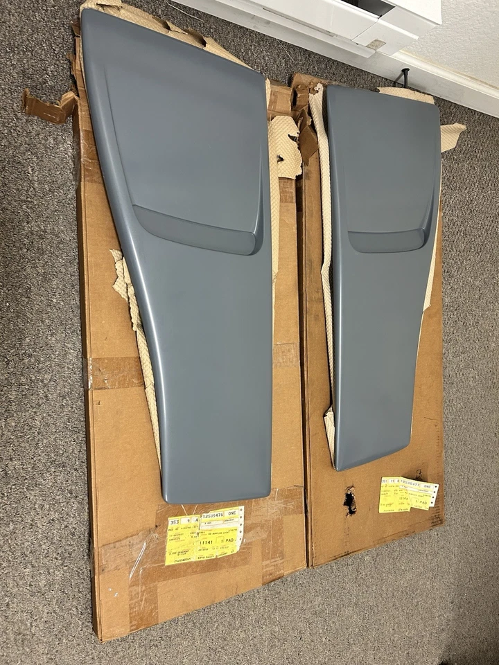 Chevy Camaro Z28 1991-1992 capó ampollas OEM nuevo stock antiguo par nunca instalado  Foto 4 de 4