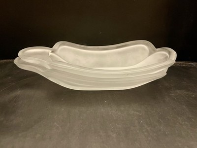 Vintage Banana Split Ice Cream Dishes Frosted white Set Of 2 Dishes