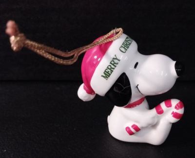Vintage 1977 Peanuts Snoopy Christmas Ornament Ceramic Japan - New