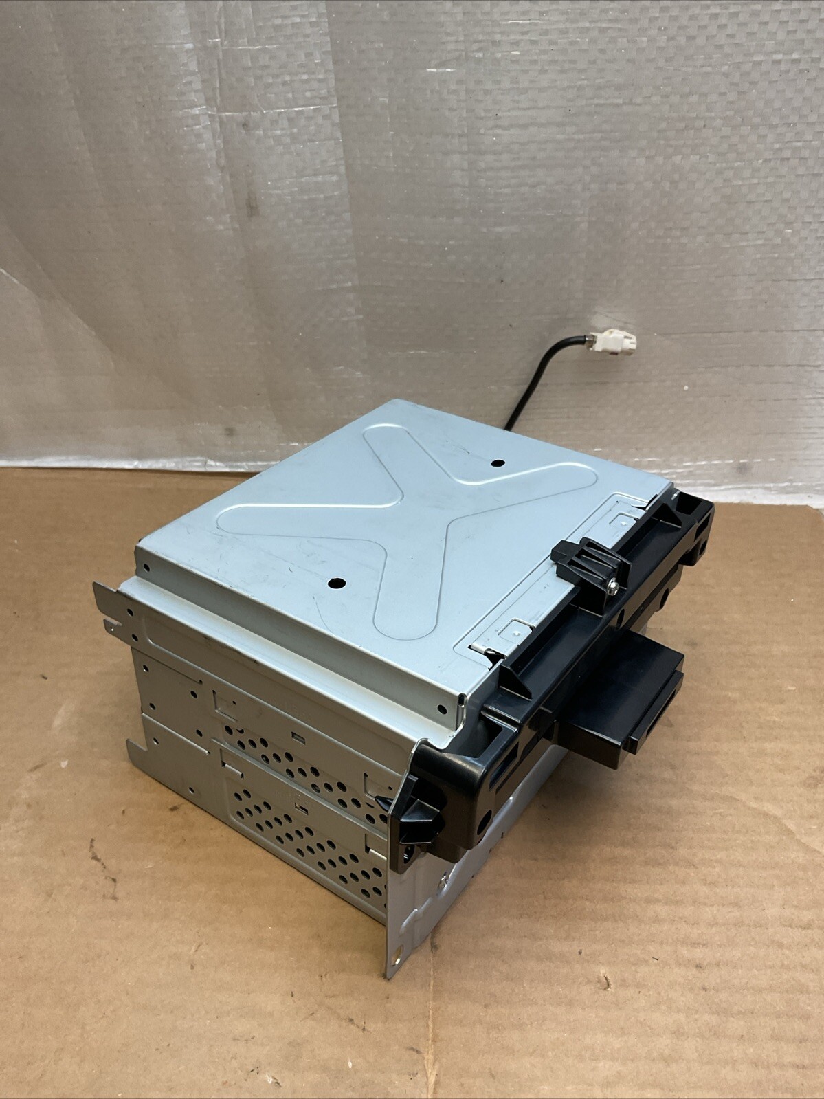 2014-2017 MASERATI QUATTROPORTE RADIO CD CHANGER PLAYER 06700301980 OEM