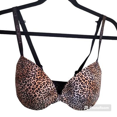 Bebe Intimates Leopard Print Front Close Lined Bra Size 34DD EUC