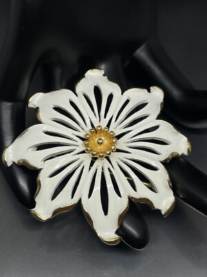 Vintage Flower White Enamel Signed MONET Gold Tone 2 1/4  Pin Brooch 