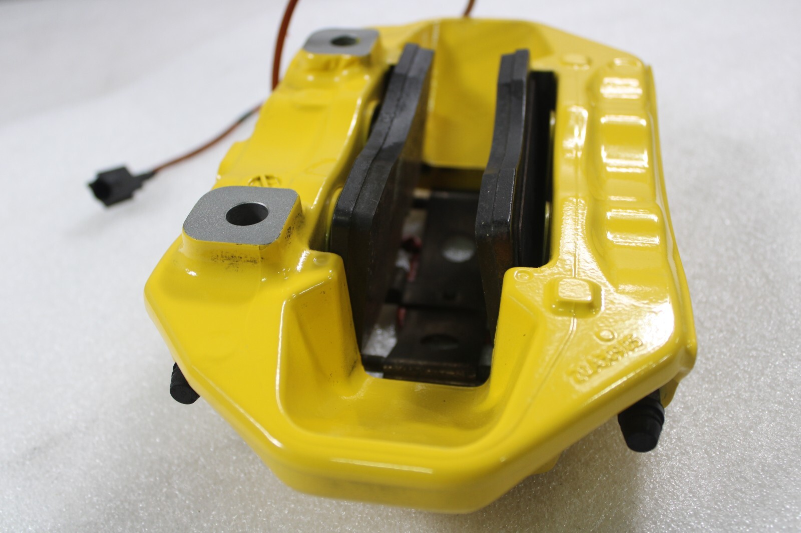 Ferrari California, LH, Left, Rear Brake Caliper, Yellow, Dmg, Used, P/N 246911