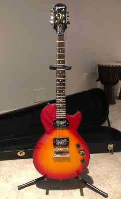 Epiphone Les Paul Special II Electric Guitar & Case Cherry