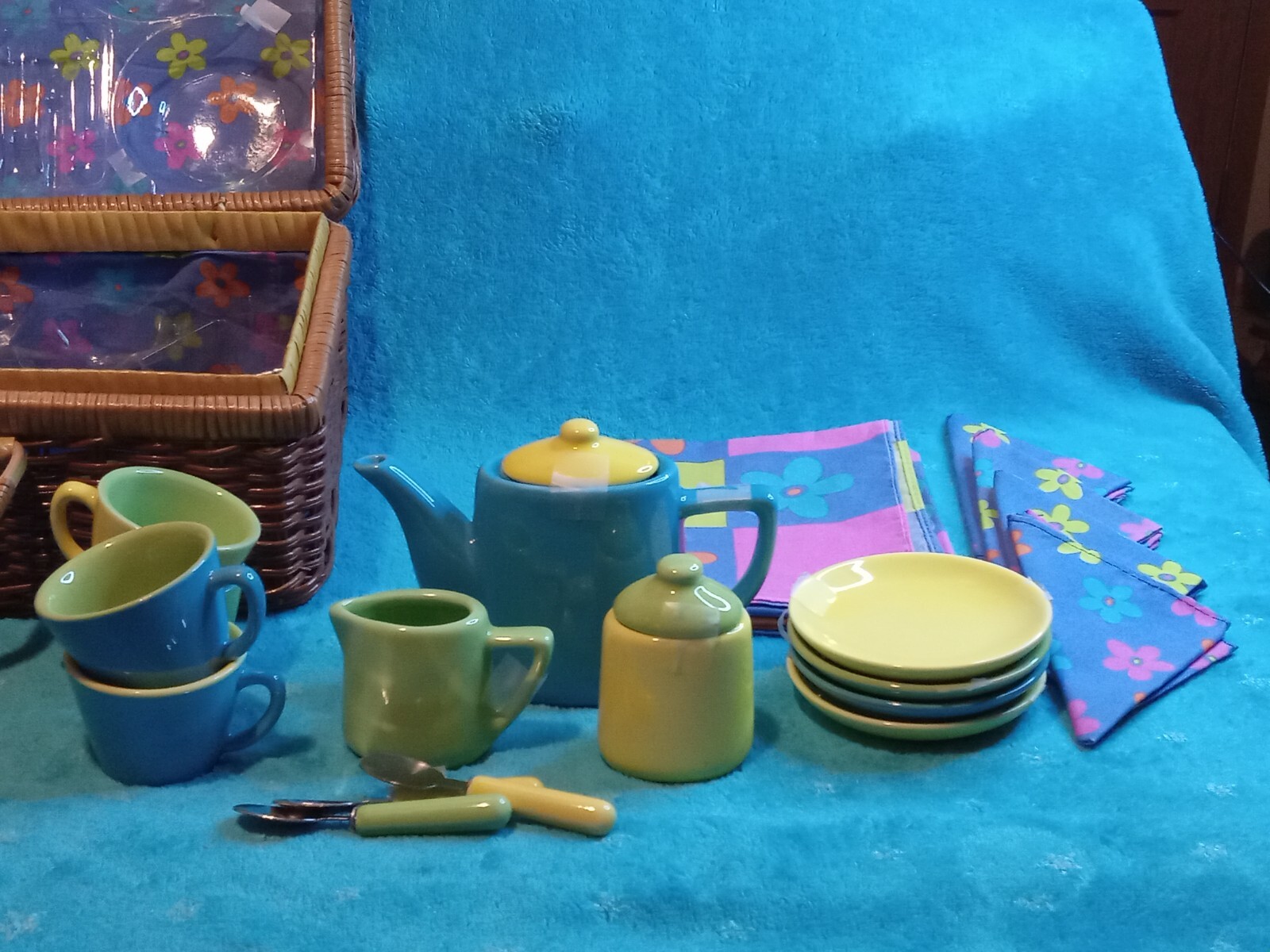 Children's China Tea Set in Wicker Basket with Cloth Napkins