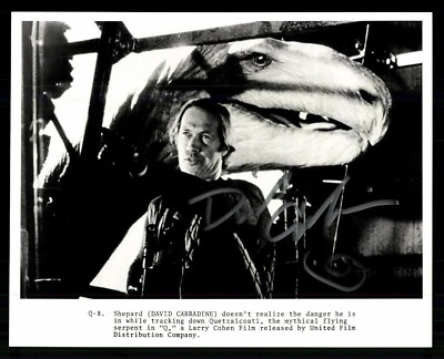 David Carradine 1936-2009 Known From Kung Fu Original Signed + G 34701