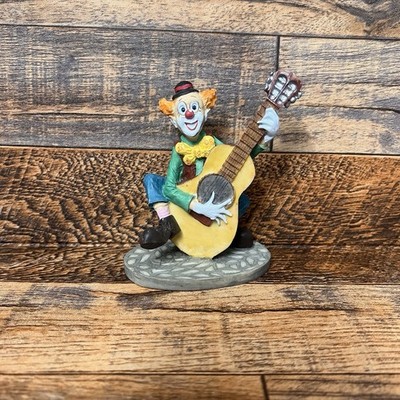 Clown Stone Avenue Collectors Display Figurine  Paradise Circus Hobo Guitar
