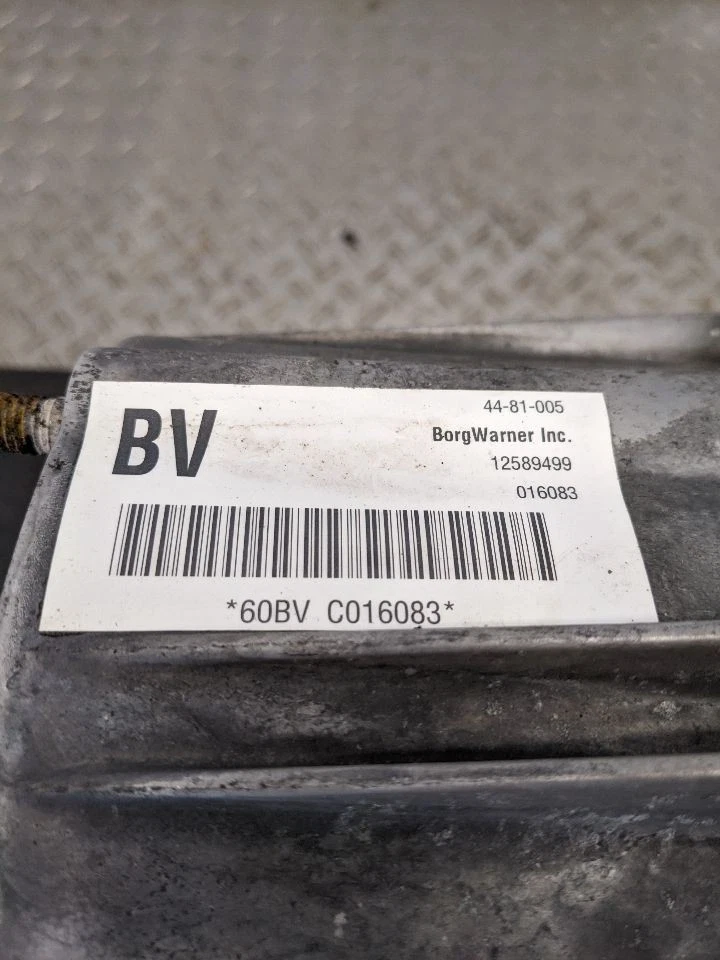 Estuche de transferencia Opt NR3 compatible con 03-06 ESCALADE 1157916 Foto 3 de 4