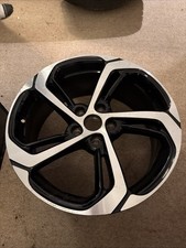 MG HS TROPHY 18" X 7.5 ALLOY WHEEL