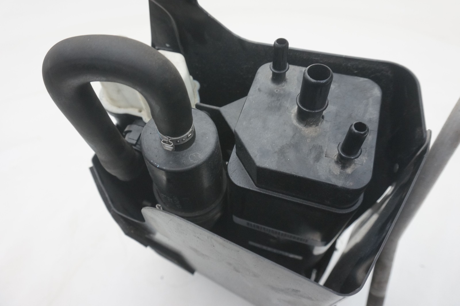 Fuel Vapor Charcoal Canister Filter Evaporator 312807 Ferrari 488 Spider 2017