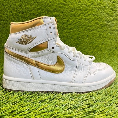 Nike Air Jordan 1 Retro High OG Womens Size 6 White Gold Athletic Shoes Sneakers