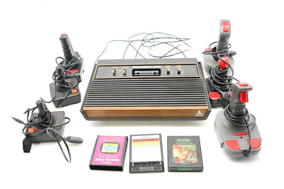 Atari CX-2600 Video Computer System Holzoptik + 6 Controller + 3 Spiele / BB706